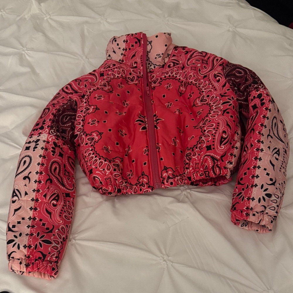 Stylish Pink Paisley Women's Jacket